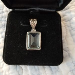 Sterling silver aquamarine pendant.